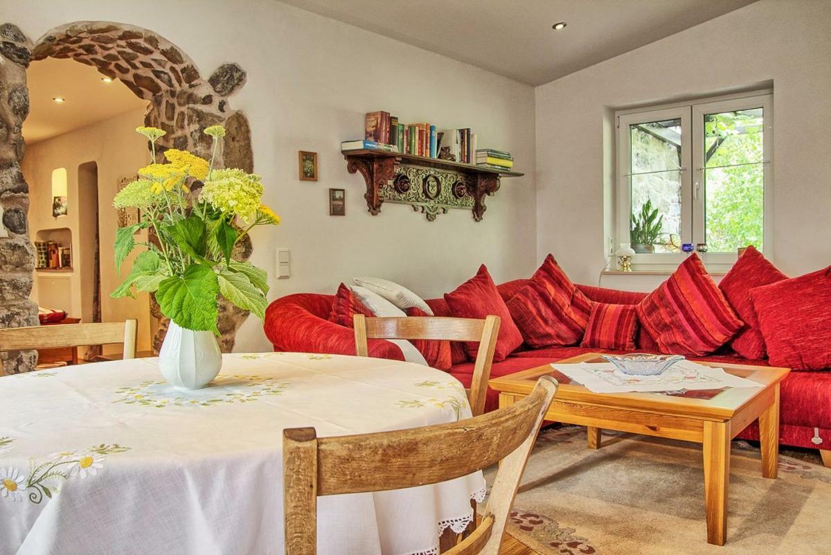 Апартаменты Auszeit Flair Der Provence Hausen  Экстерьер фото